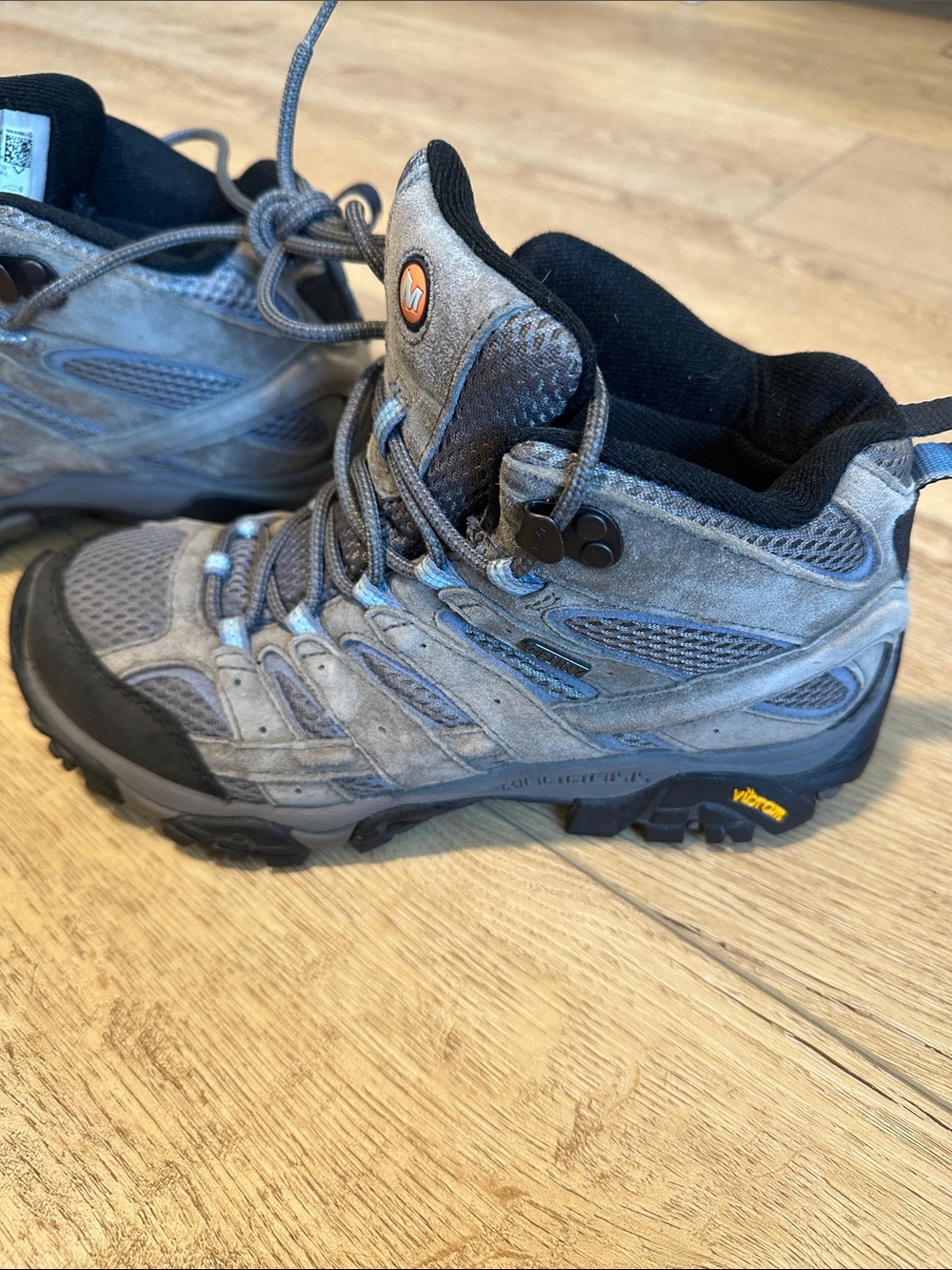 Merrell Women's Moab 2 Mid Waterproof Hiking Boot, Size 7.5 - Picture 3 of 10